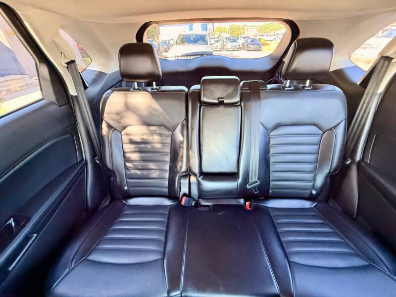 2017 Ford Edge SEL