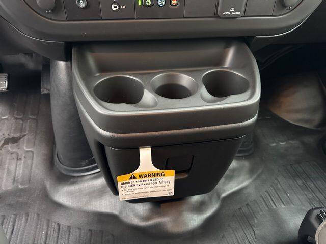 2025 GMC Savana 2500