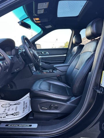 2017 Ford Explorer Sport