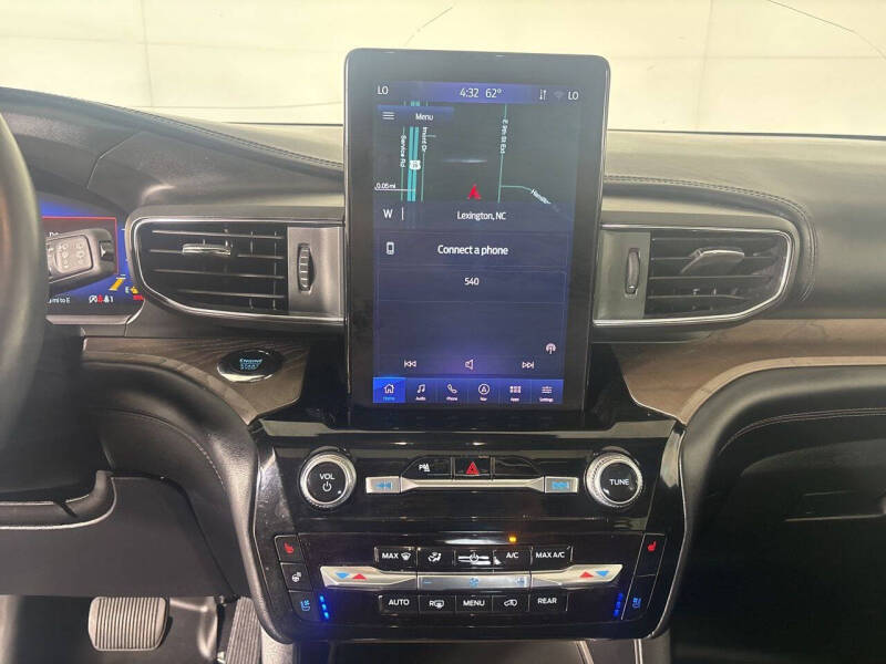 2023 Ford Explorer Platinum