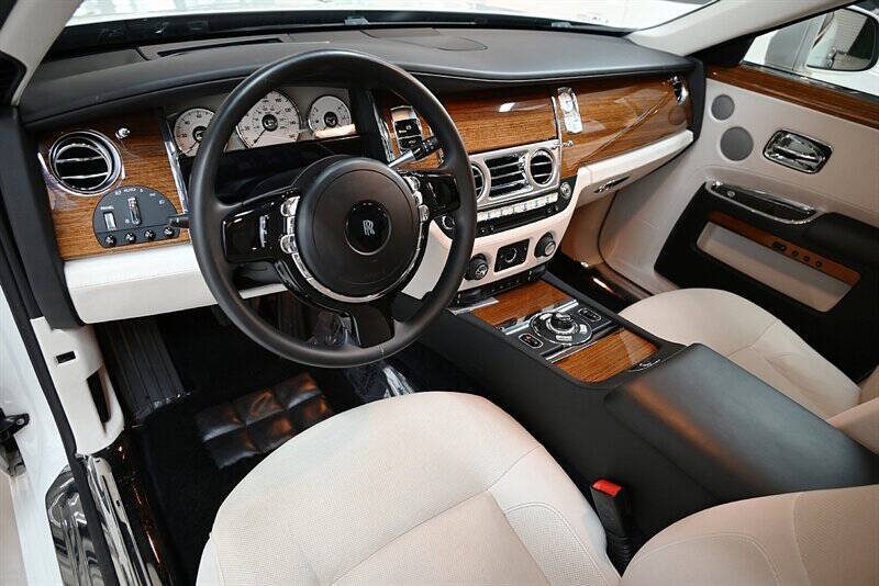 2013 Rolls-Royce Ghost 44