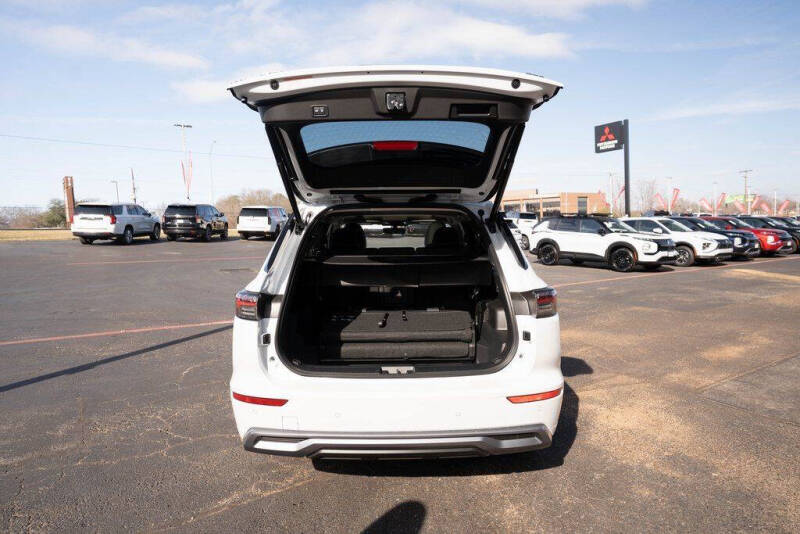 2026 Mitsubishi Outlander SEL
