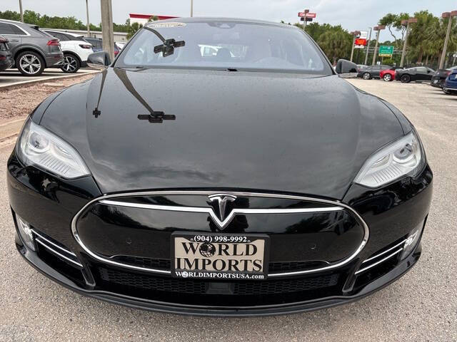 2015 Tesla Model S 22
