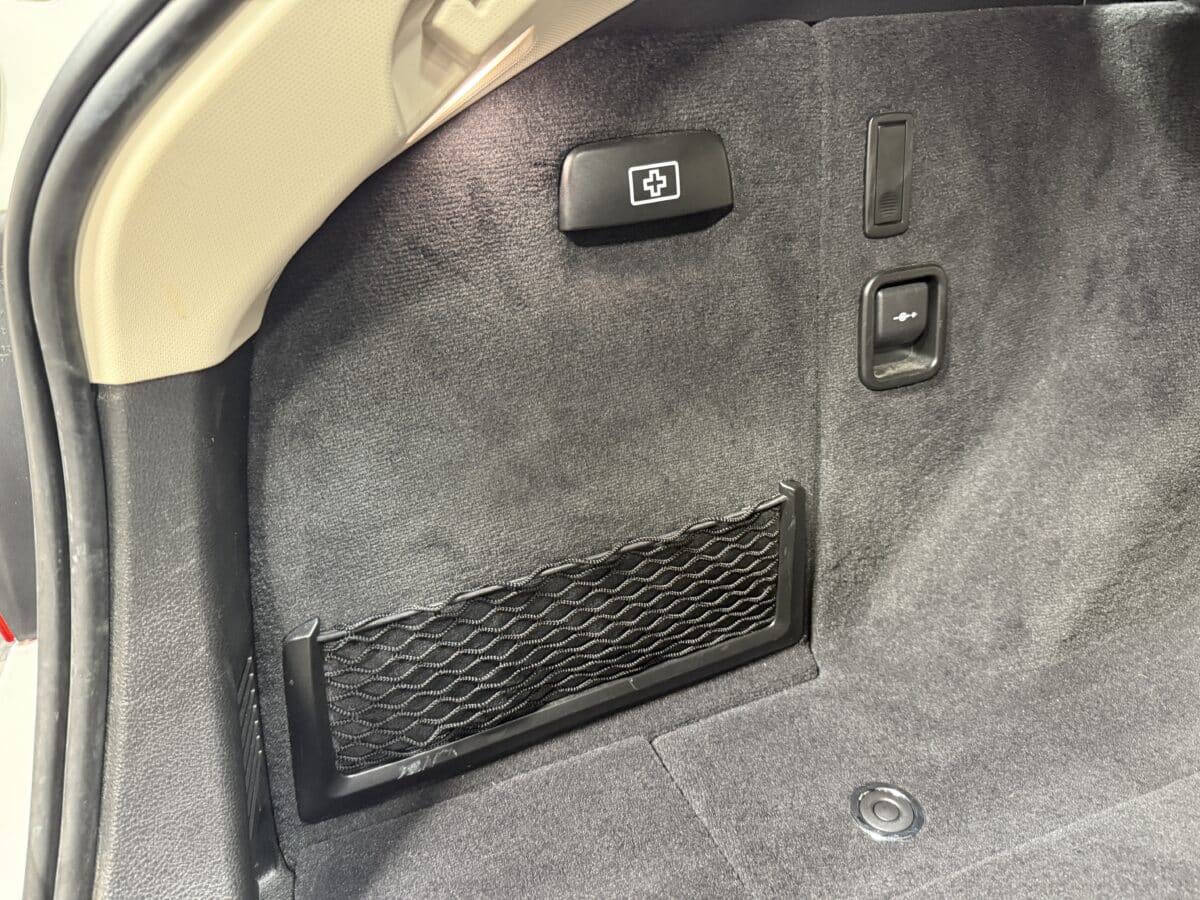 2014 BMW 3 Series 48