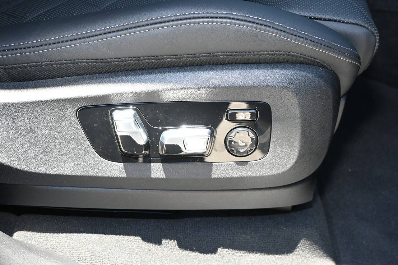2024 BMW X5 47