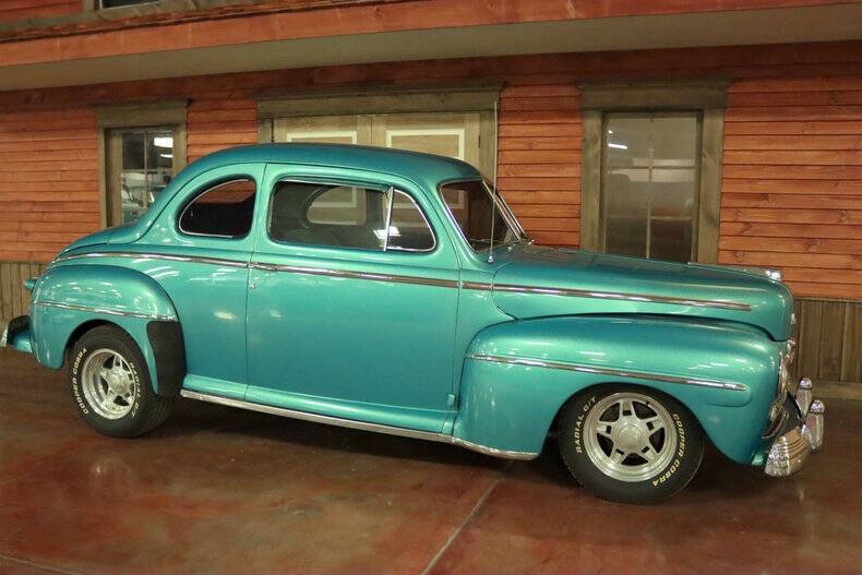 1948 Ford Super Deluxe