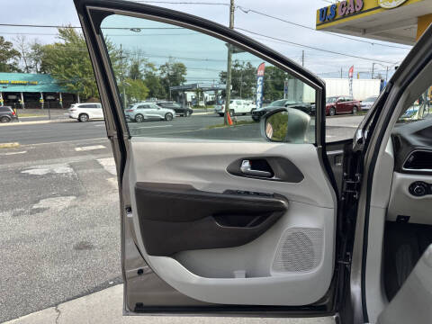 2018 Chrysler Pacifica Touring L