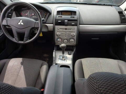 2012 Mitsubishi Galant FE