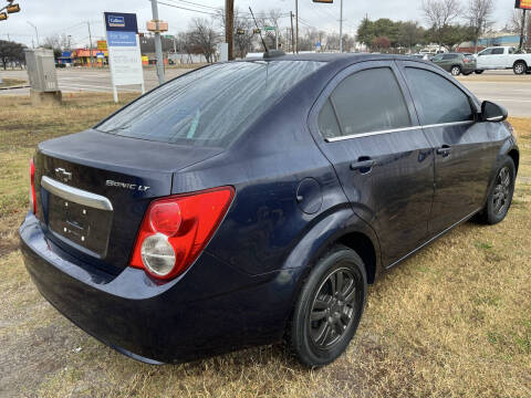 2016 Chevrolet Sonic LT Auto