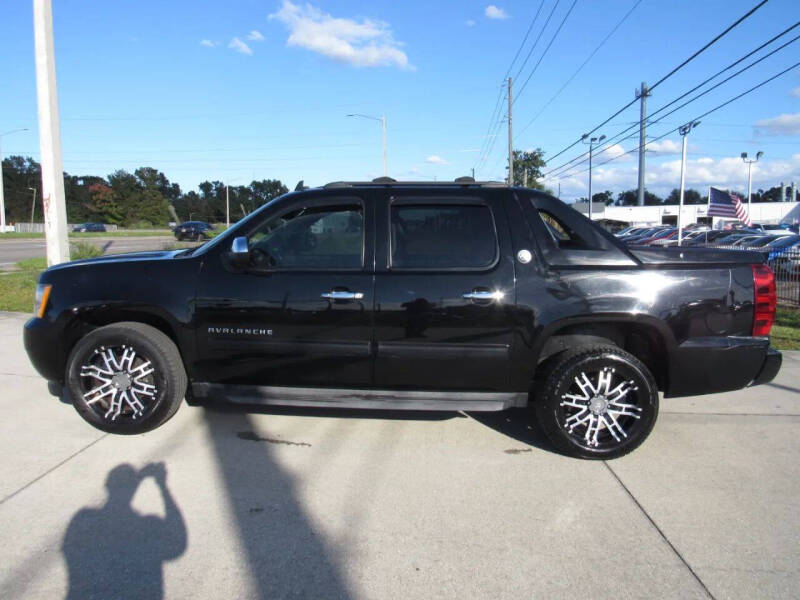2013 Chevrolet Avalanche LT Black Diamond