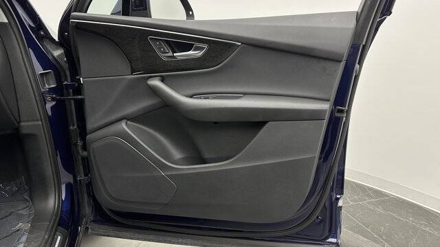 2022 Audi Q7 quattro Premium 45 TFSI