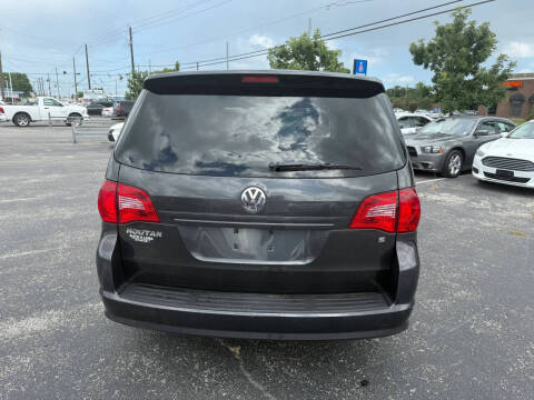 2012 Volkswagen Routan S