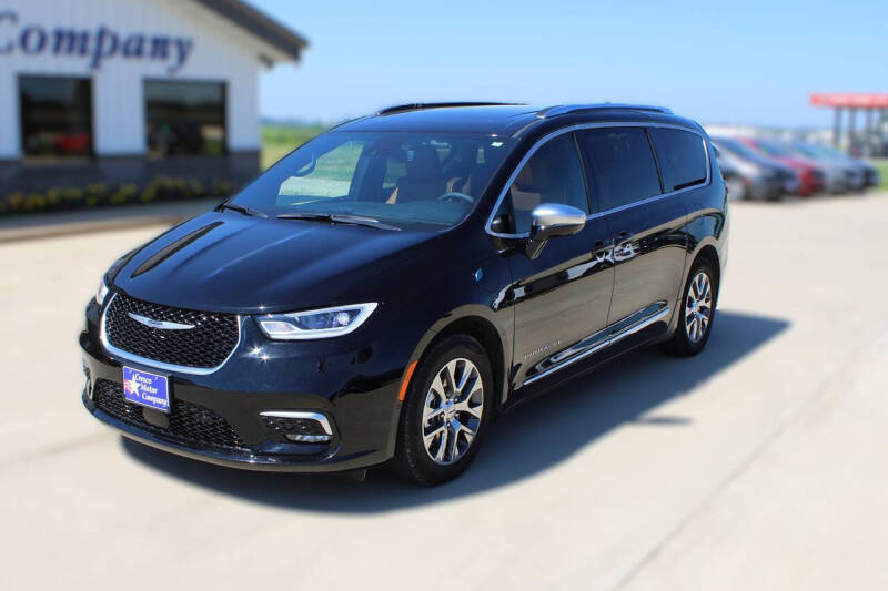 2025 Chrysler Pacifica Plug-In Hybrid Pinnacle