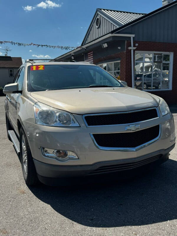 2012 Chevrolet Traverse for sale at Valley Auto Finance in Warren OH