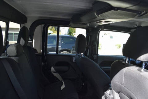 2022 Jeep Gladiator Sport