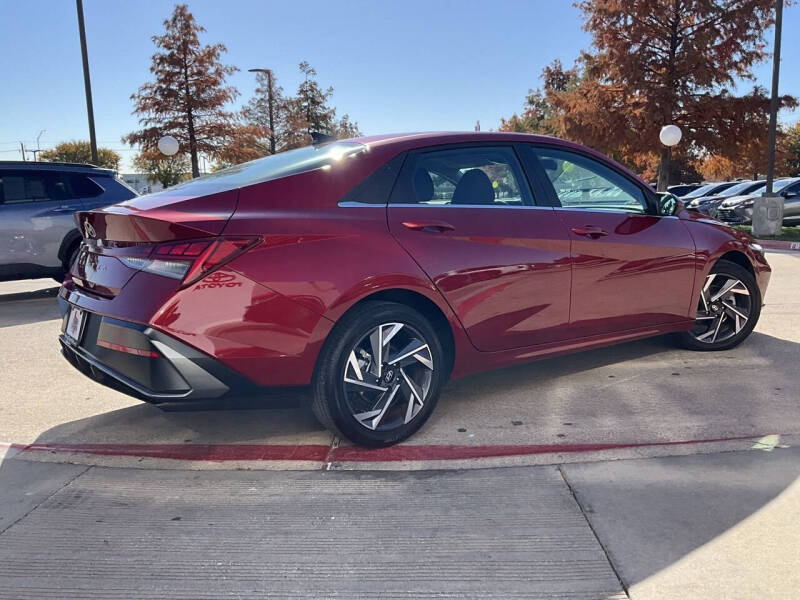 2025 Hyundai Elantra SEL Convenience