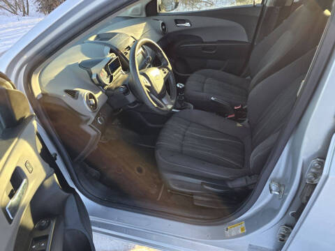 2014 Chevrolet Sonic LT Manual