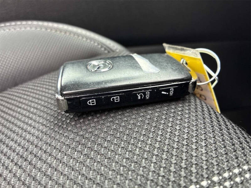 2024 Mazda CX-50 2.5 S Preferred