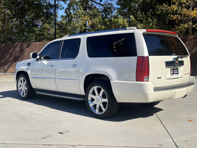 2010 Cadillac Escalade ESV Luxury