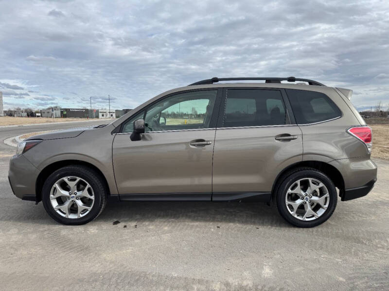 Image 9 of 2017 Subaru Forester 2.5i Touring
