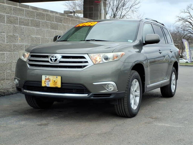 2011 Toyota Highlander Base's photo