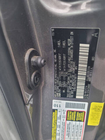 2017 Toyota Sienna LE 7-Passenger Auto Access Seat