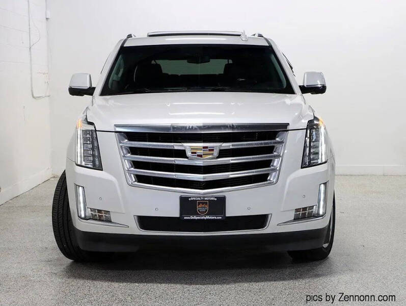 2018 Cadillac Escalade ESV Luxury
