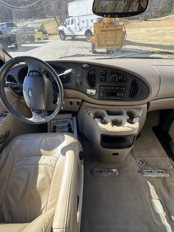 2006 Ford E-Series E-150 XL