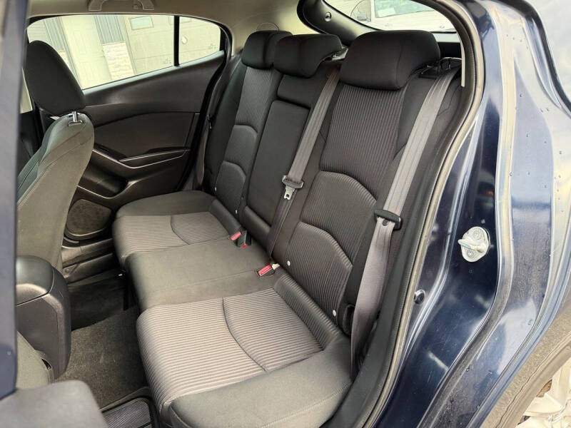 2015 Mazda MAZDA3 i Touring