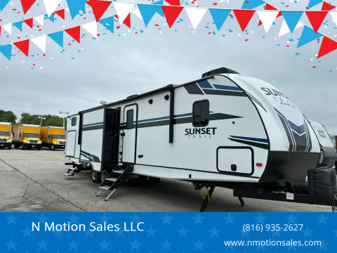 2021 Crossroads Sunset Trail 331BH for sale at N Motion Sales LLC in Odessa MO