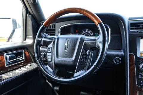 2016 Lincoln Navigator Select