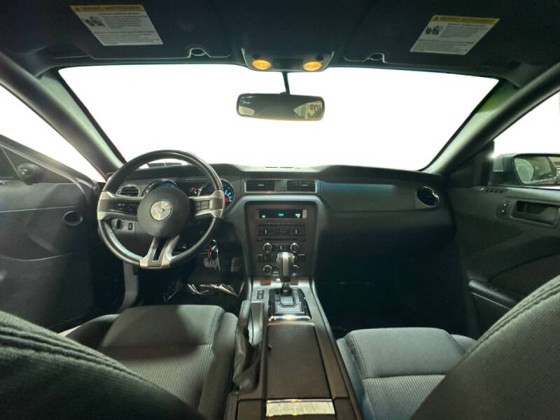 2013 Ford Mustang V6