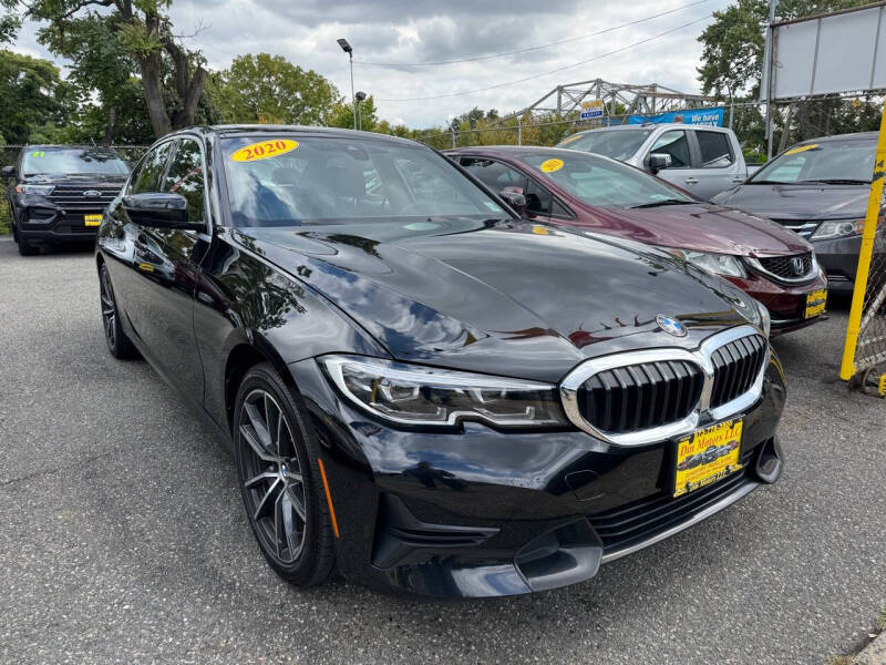 Used 2020 BMW 3 Series 330i with VIN 3MW5R7J01L8B24563 for sale in Passaic, NJ