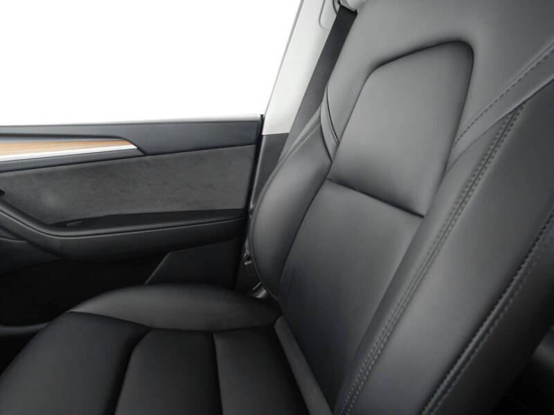 2024 Tesla Model Y Performance