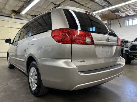 2007 Toyota Sienna CE 7-Passenger