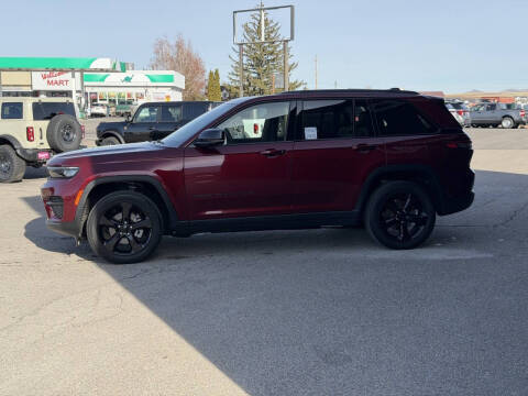 2023 Jeep Grand Cherokee Altitude