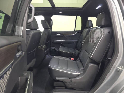 2024 GMC Acadia Denali