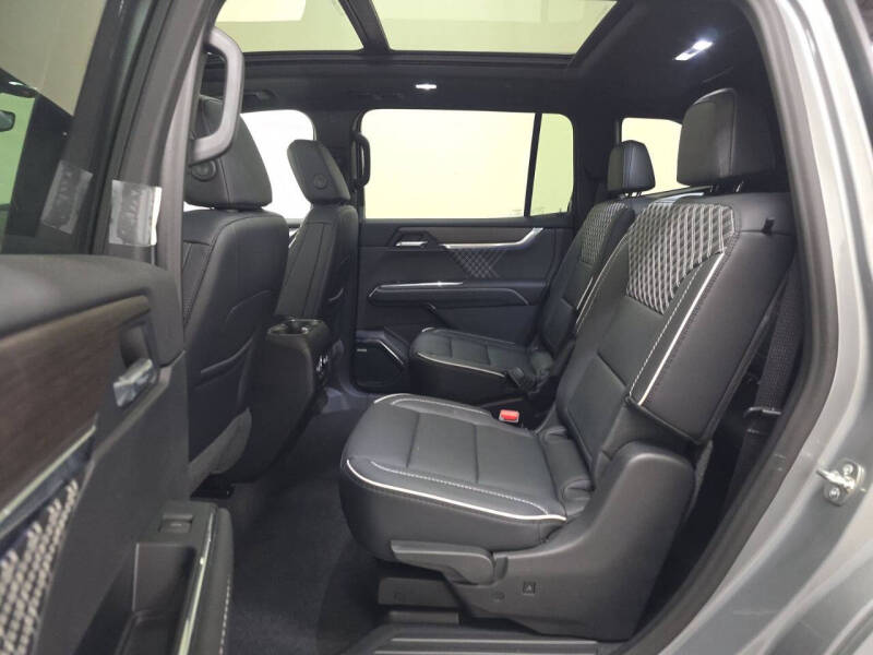 2024 GMC Acadia Denali