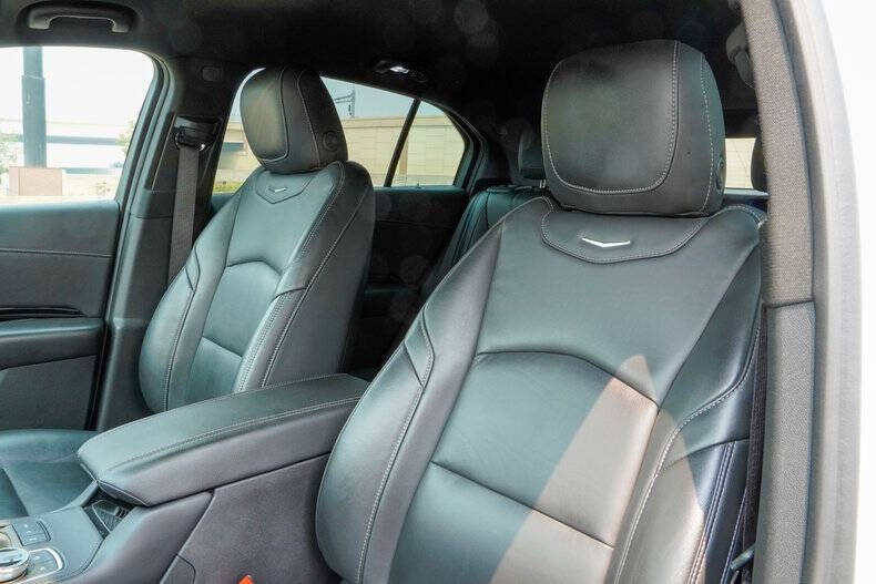 2024 Cadillac XT4 Luxury