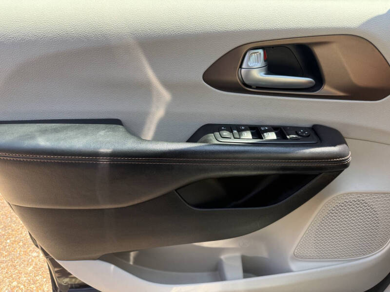2017 Chrysler Pacifica Touring Plus
