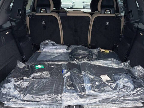 2026 Volvo XC90 T8 Plus 7P