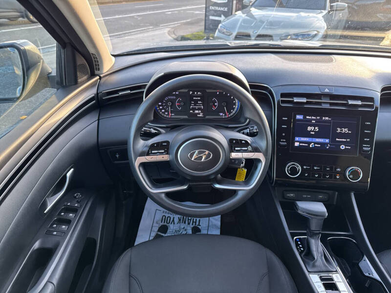 2022 Hyundai Tucson SE