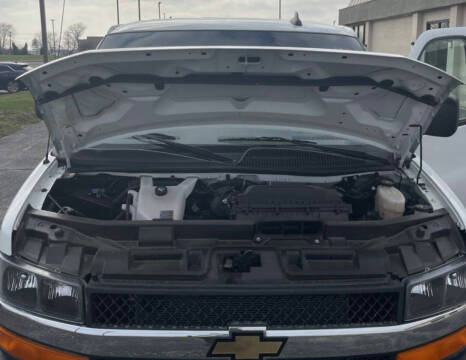 2022 Chevrolet Express 2500