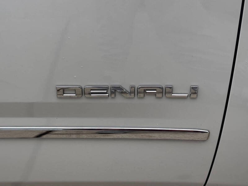 2016 GMC Yukon XL Denali