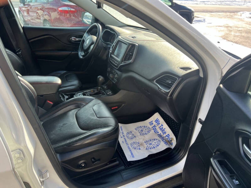 2019 Jeep Cherokee Trailhawk