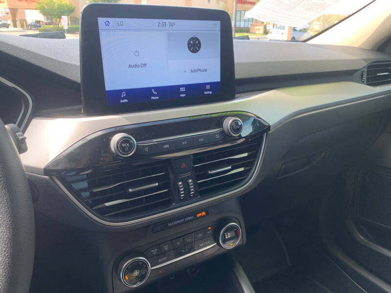 2020 Ford Escape SE