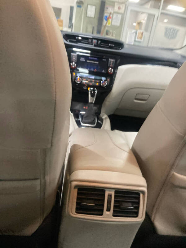 2021 Nissan Rogue Sport SL