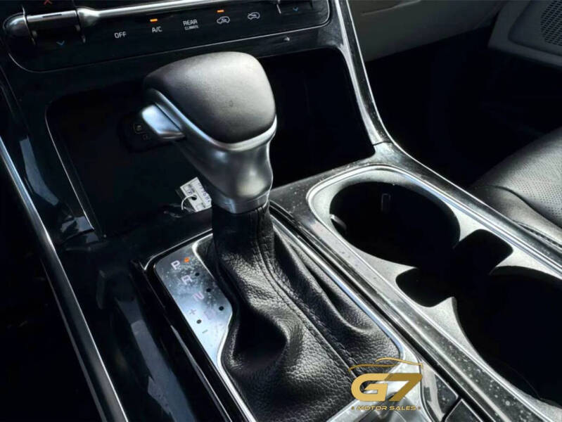 2023 Kia Carnival EX