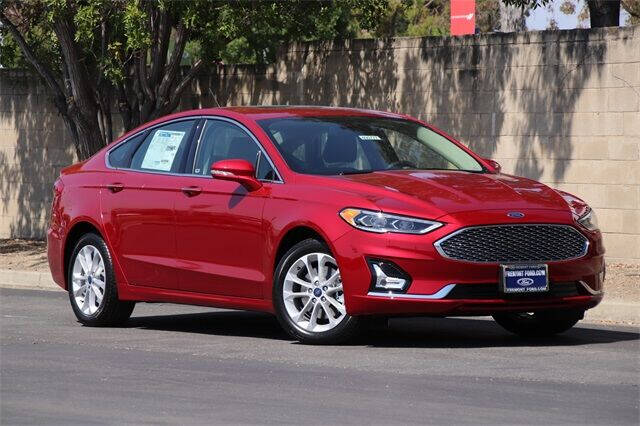 2020 Ford Fusion Energi Titanium