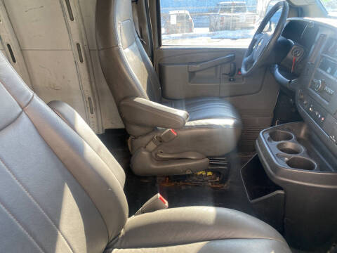 2017 Chevrolet Express 2500